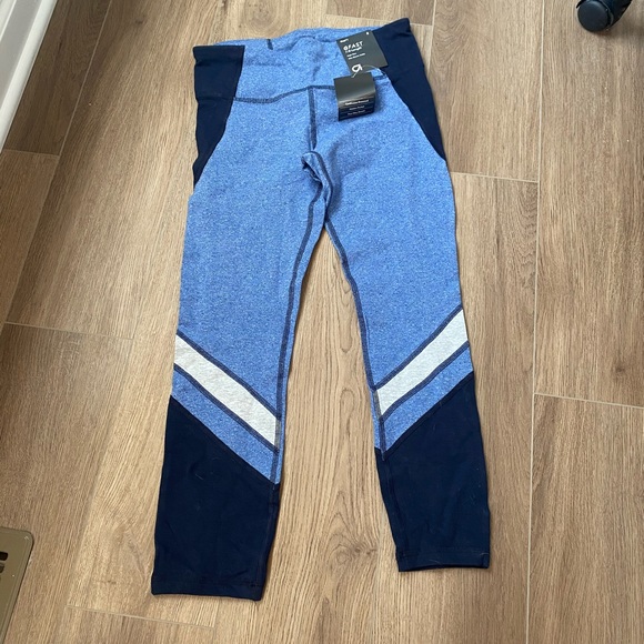 NWT gap leggings - Picture 9 of 10